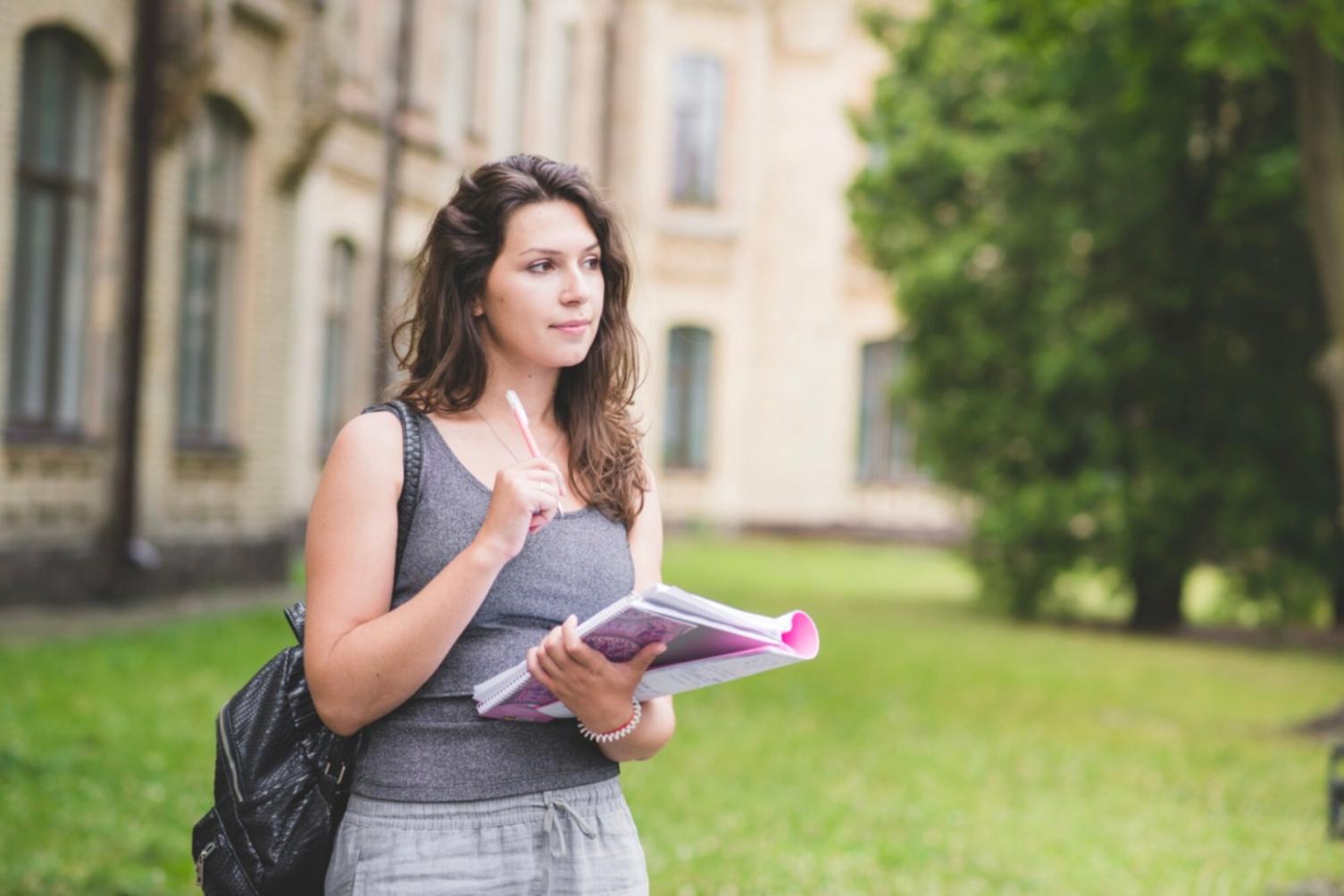 Detaillierte Finanzanalyse und Cashflow-Prognosen